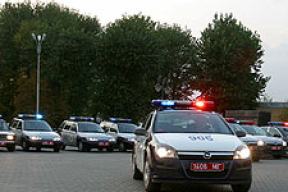 Четверть опрошенных белорусов считают, что противоправные действия со стороны сотрудников милиции — «скорее постоянная практика»