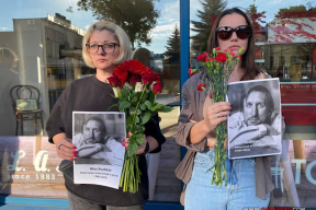 «Беларусов убивают в тюрьмах». Акции памяти Алеся Пушкина в Вильнюсе, Варшаве и Берлине