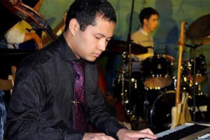 Джазовый музыкант, которого задержали силовики в Казахстане, освобожден своими властями: «Он порядочный человек»